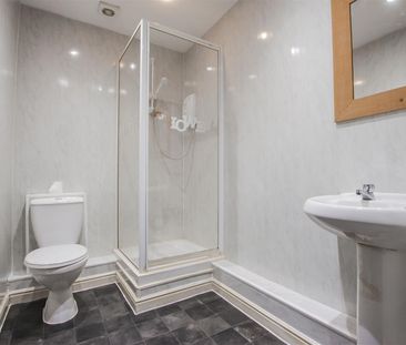 Flat 3 Holly House, 2 St. James Street - Photo 5