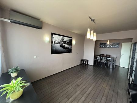 Kiadó újszerű állapotú panel lakás - Győr - Fotó 2