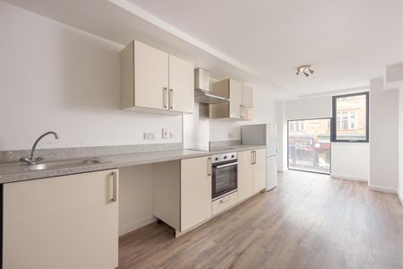 Rent QUBE, West Street, S1 £800pcm - Photo 5