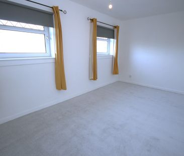 Main Street, Spacious 2 Bed Unfurnished Maisonette Apartment, Barrh... - Photo 6