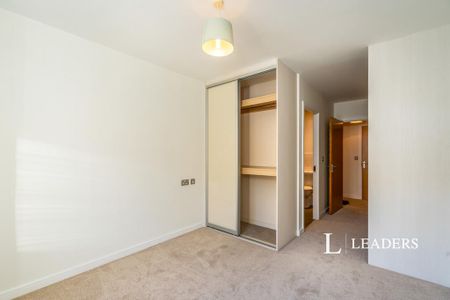 2 bedroom flat to rent - Photo 4