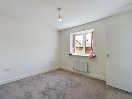 3 bedroom detached house to rent - Photo 3