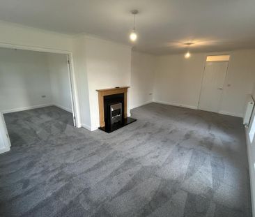 4 bedroom detached bungalow to rent - Photo 2