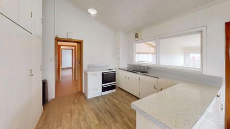Marton - 3 Bedrooms - Photo 4