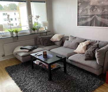 Rönnbärsvägen, Kungsängen - Photo 1