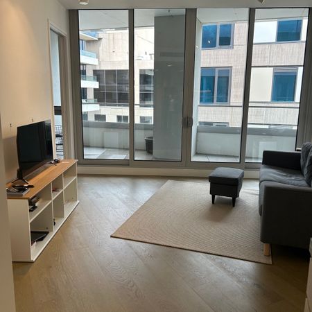 St Kilda Road - Photo 4