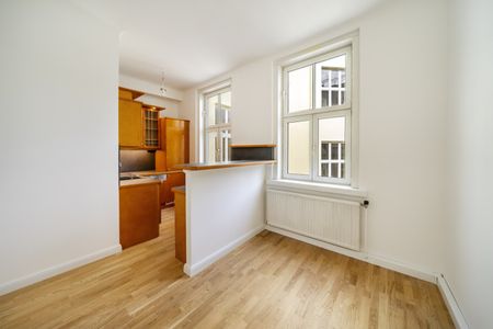 ***2,5-Zimmer-Wohnung im 6.Stock in begehrter Lage in 1010*** - Photo 2