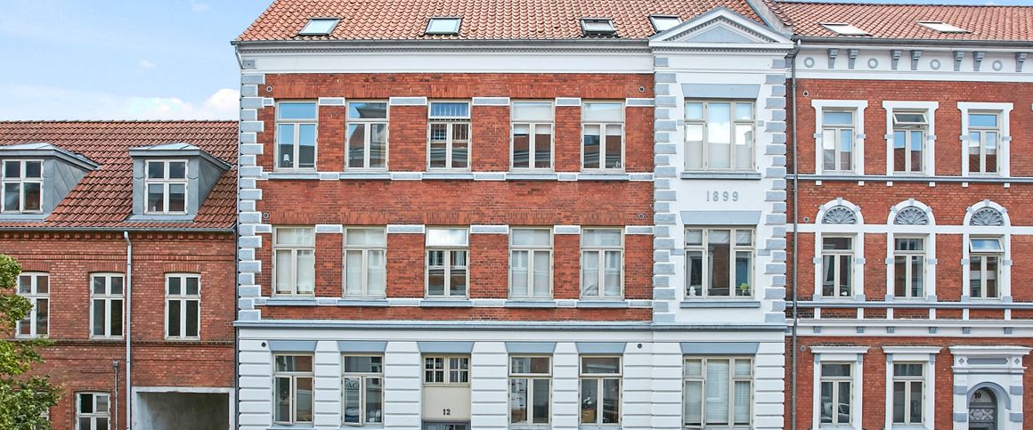 4 værelses lejlighed på 107m2 med terrasse - Foto 1