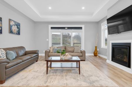 For Lease - 5 Schmidt Way, Quinte West, Ontario - Photo 2