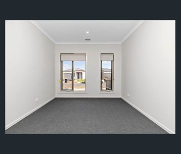 The Ideal Family Home !! - Photo 4