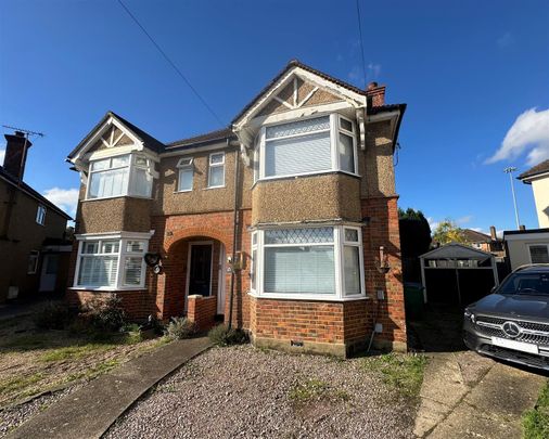 Maytree Crescent, Watford - Photo 1