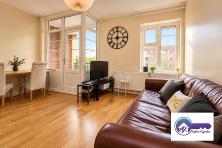 1 Bedroom Room in Flat Share To Rent - Photo 2