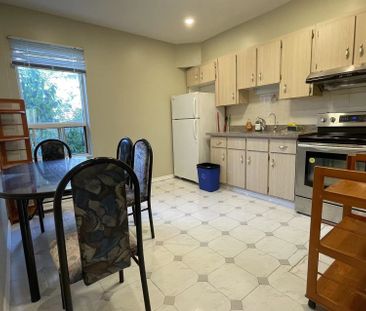 For Lease - 763 Dundas Street, Toronto, Ontario - Photo 5
