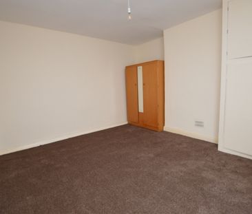 3 Bedroom End of Terrace - Photo 3