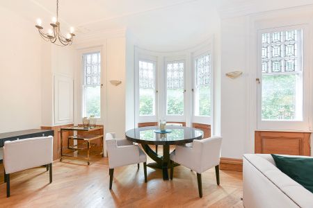 Lower Sloane Street, Chelsea, London, SW1W - Photo 5