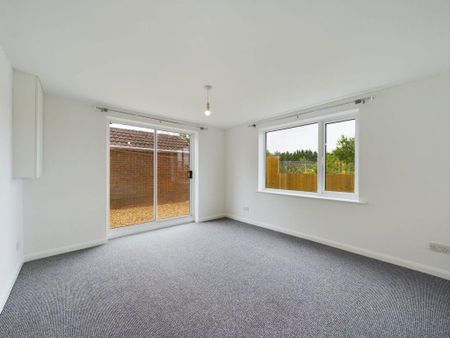 3 bedroom apartment to rent - Photo 2