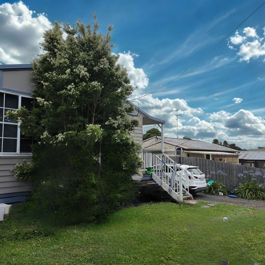 Spacious Home with Large Backyard & Powered Shed – Lease Break Opportunity - Photo 2