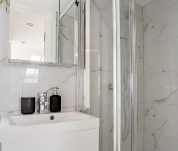 Room in a Shared House, Harpenden Road, E12 - Photo 6