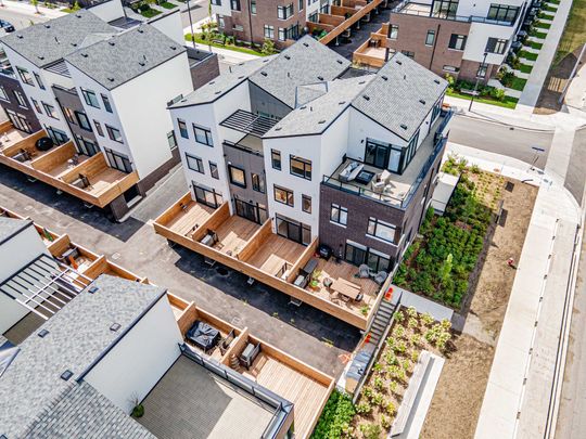 For Lease - 15 Lou Parsons Way Unit# 21, Mississauga, Ontario - Photo 1