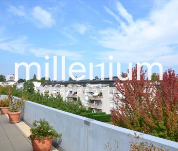 Attic apartment through without vis-à-vis with terrace - Photo 5