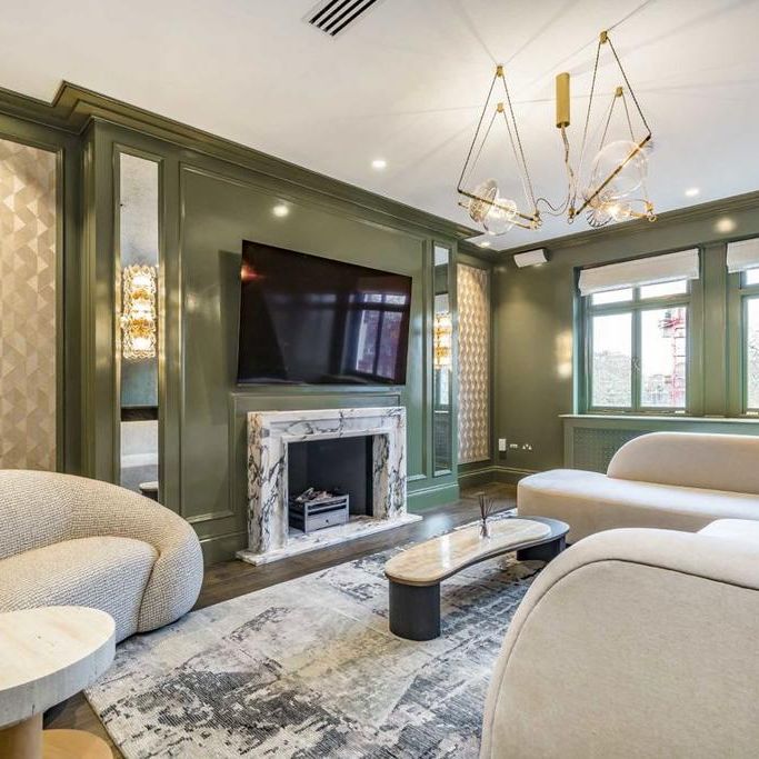 3 bedroom flat to rent - Photo 1