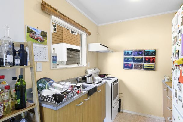 Beautiful 2-Bedroom Standalone Home in Peaceful Vogeltown – $585pw - Cat Friendly - Photo 1