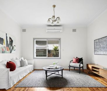 Location and Ease in the heart of Sydenham - Photo 3