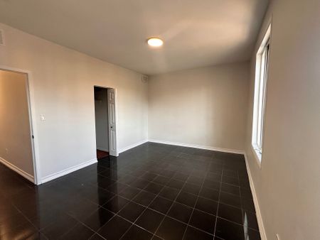 For Lease - 783 Barton Street Unit# 2, Hamilton, Ontario - Photo 2