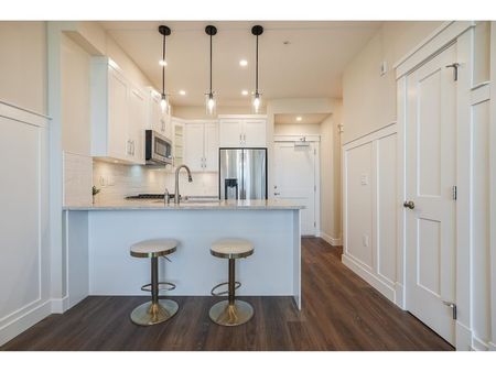 $2,200 / 1br – 557ft2 – Beautiful mountain view 1 Bed, 1 Bath unit in Surrey (A107) - Photo 4