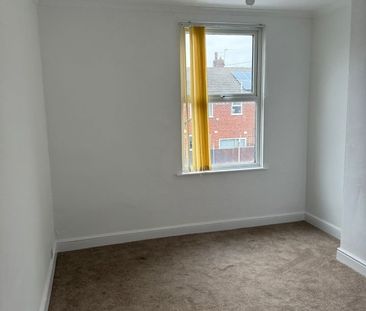 3 Bed End Terrace, Thorneywood Rise, NG3 - Photo 6