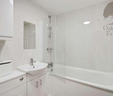 Westland Close, Stanwell, TW19 - Photo 1