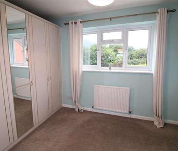 Challenger Close, Malvern, WR14 - Photo 3