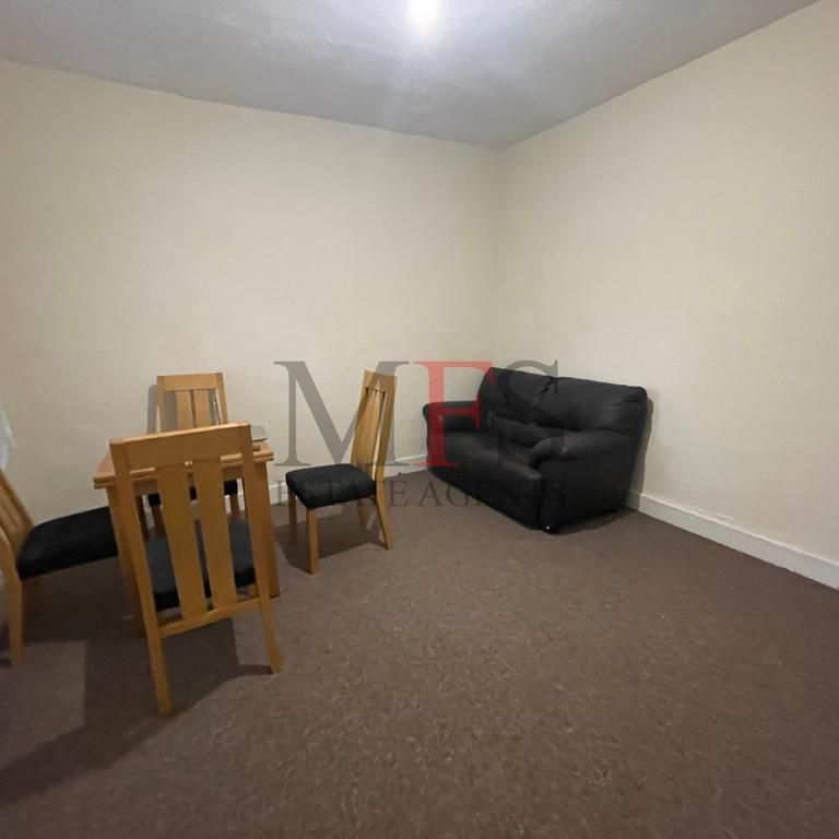 4 bedroom house to rent - Photo 1