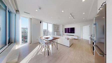 For Lease - 1808 St Clair Avenue Unit# 1101, Toronto, Ontario - Photo 2