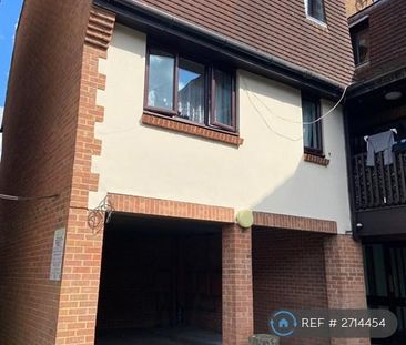 2 bedroom terraced house to rent - Photo 2