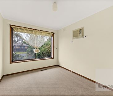 15 Sandhurst Crescent, Bundoora VIC 3083 - House For Rent | Domain - Photo 6