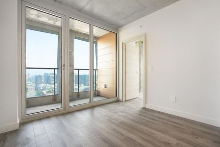 From bold architecture to sweeping skyline views, Skyla is where downtown Montréal living reaches its peak — in style - Photo 4