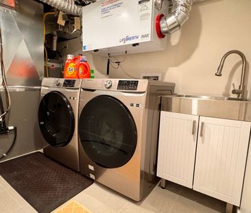 For Lease - 31 Kennedy Street, Aurora, Ontario - Photo 5