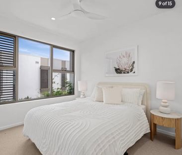 Surfers Paradise - Photo 2