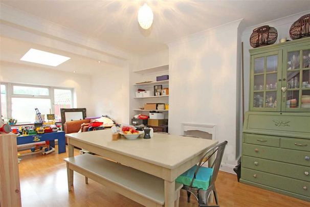 3 bedroom terraced house to rent - Photo 1