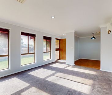 Charming 3-Bedroom Home in a Quiet Location - Photo 3