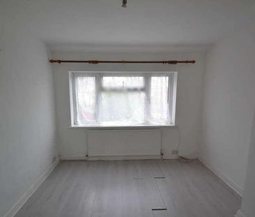 Langdale, Greenford, UB6 - Photo 2