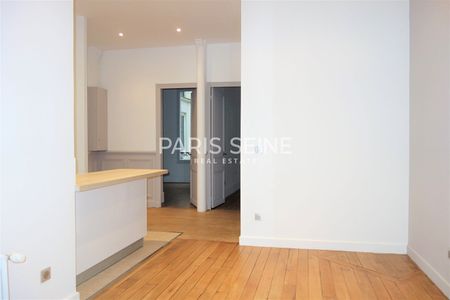 ** 3 PIÈCES VIDE** TERRASSE DE 35 M² ** AV DE LA MOTTE PICQUET** BEAUX VOLUMES** - Photo 5