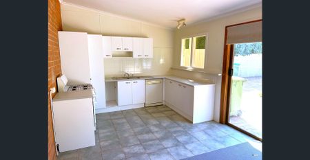 Central Albury Home - Photo 5