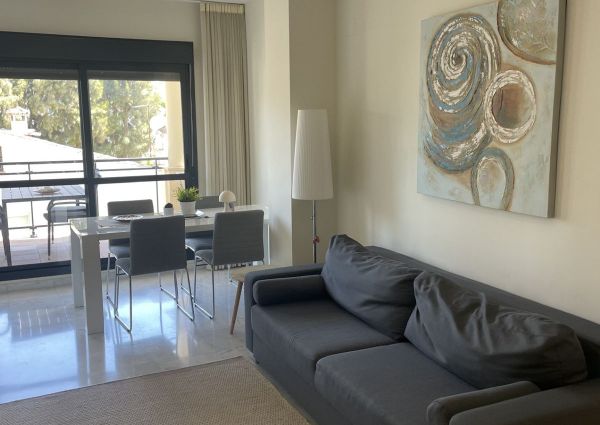 Middle Floor Apartment in New Golden Mile