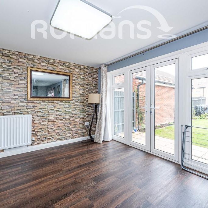 4 bedroom detached house to rent - Photo 1