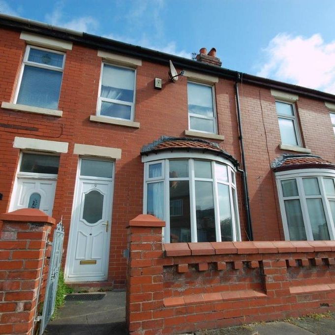 2 bedroom terraced house to rent - Photo 1