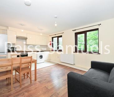 4 bedroom terraced house to rent - Photo 1