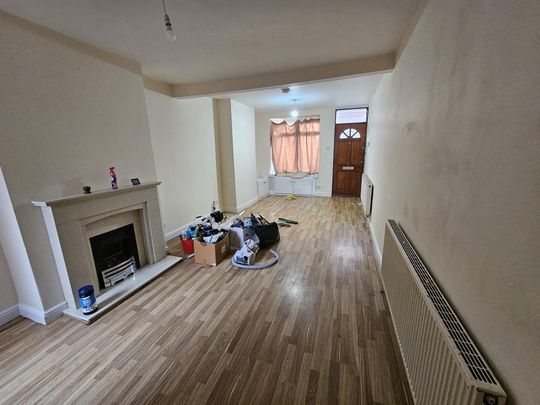 3 bedroom terraced house to rent - Photo 1