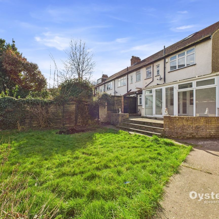 St. James’s Avenue, Beckenham, BR3 - Photo 1